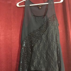 Blue flowy tank with lace and sequins